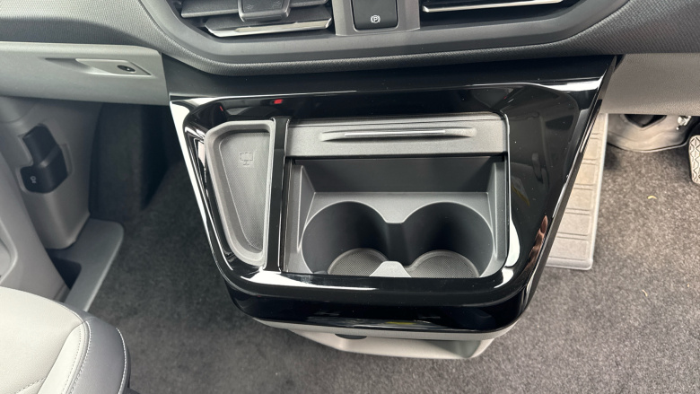 Ford Tourneo Custom 340 L1 Electric Rwd 160kW 65kWh H1 Titanium X 8 seater Auto